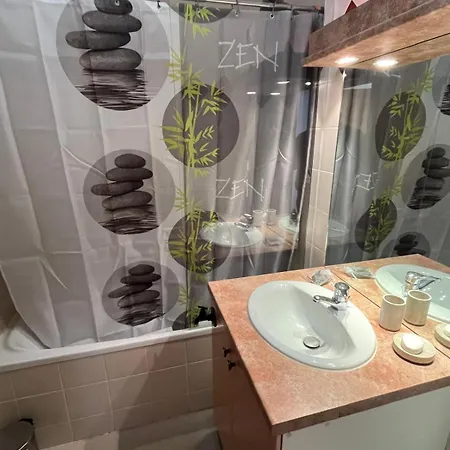 Les Balcons De L'oriege Lägenhet